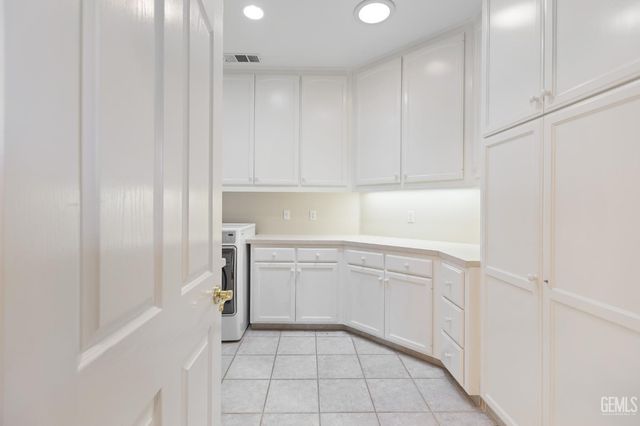 32250 Appaloosa Drive, Lindsay, CA 93265