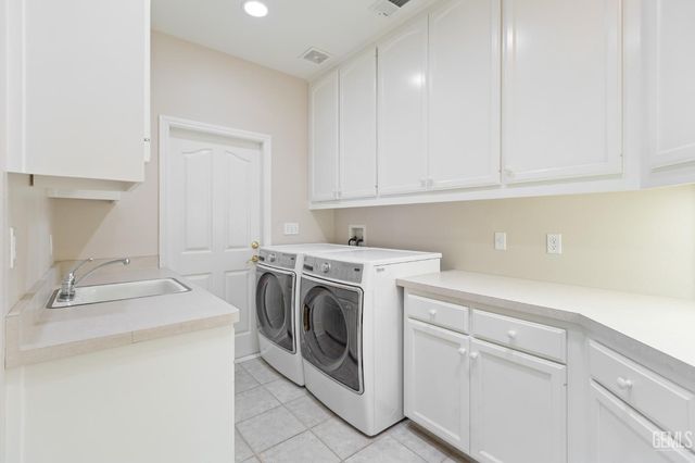 32250 Appaloosa Drive, Lindsay, CA 93265