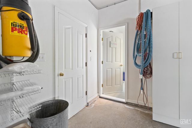 32250 Appaloosa Drive, Lindsay, CA 93265