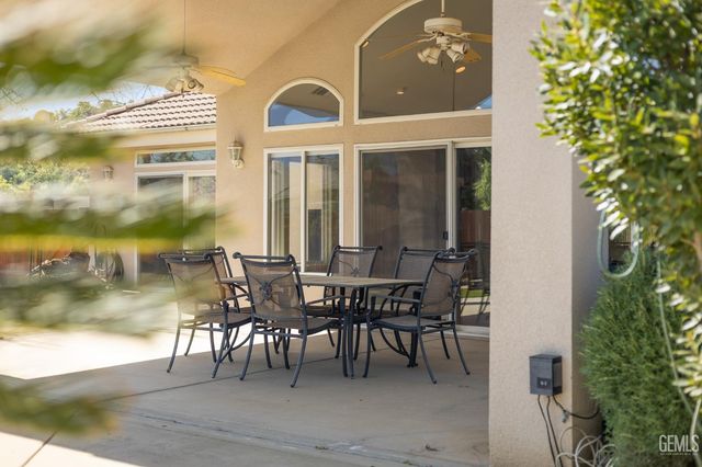 32250 Appaloosa Drive, Lindsay, CA 93265