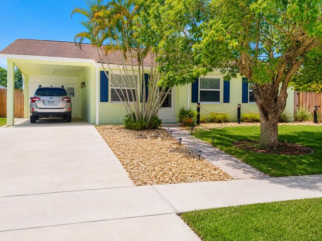 713 Suwanee Avenue, Jupiter, FL 33458