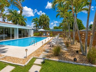 713 Suwanee Avenue, Jupiter, FL 33458
