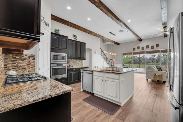 6002 WATERCOLOR DRIVE, Lithia, FL 33547