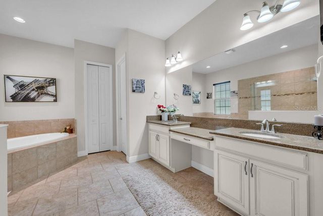 6002 WATERCOLOR DRIVE, Lithia, FL 33547