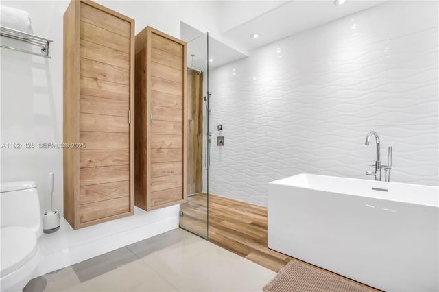 18361 NW 10th St, Pembroke Pines, FL 33029