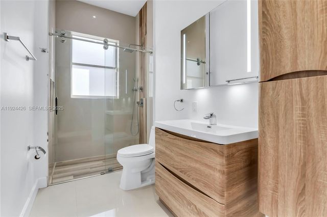 18361 NW 10th St, Pembroke Pines, FL 33029