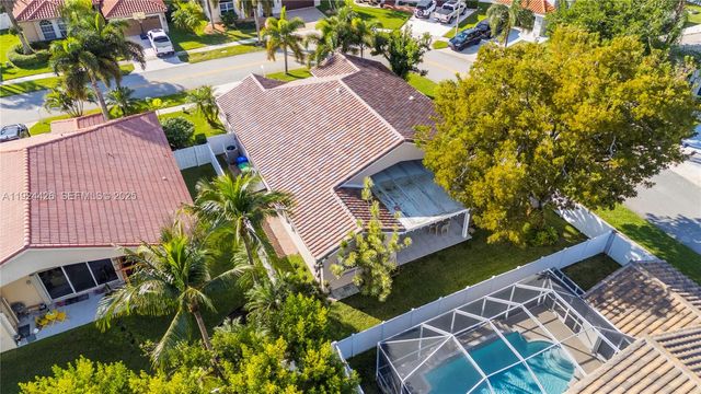 18361 NW 10th St, Pembroke Pines, FL 33029