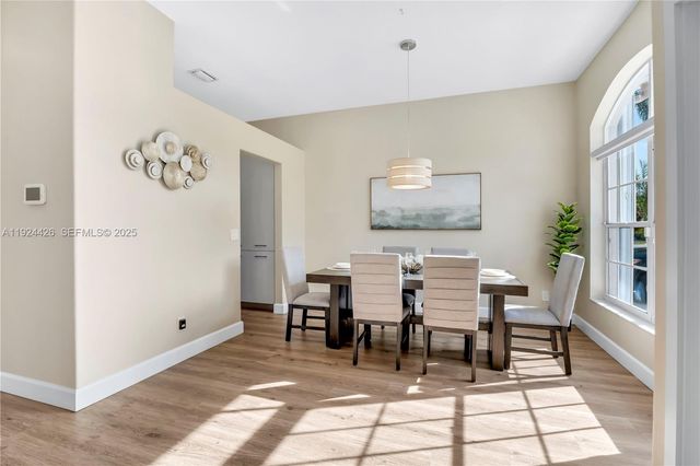 18361 NW 10th St, Pembroke Pines, FL 33029