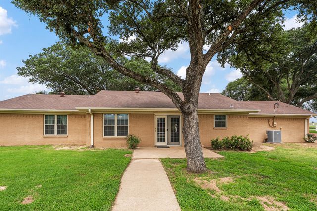 11608 State Highway 19 N, Athens, TX 75752