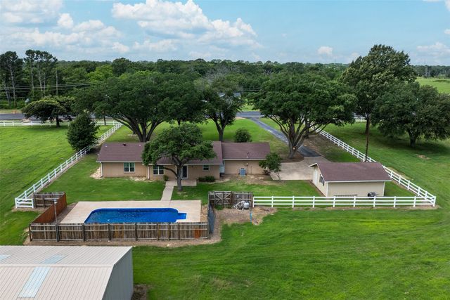 11608 State Highway 19 N, Athens, TX 75752