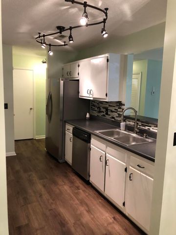 87 Ashley Hall Plantation Road Unit 1, Charleston, SC 29407