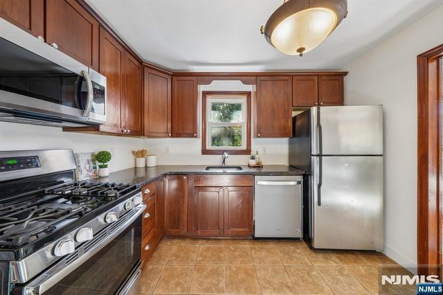 696 1st Street, Secaucus, NJ 07094