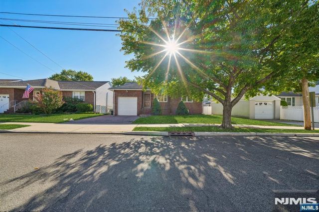 696 1st Street, Secaucus, NJ 07094