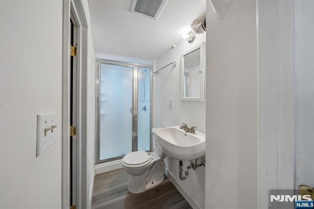 696 1st Street, Secaucus, NJ 07094