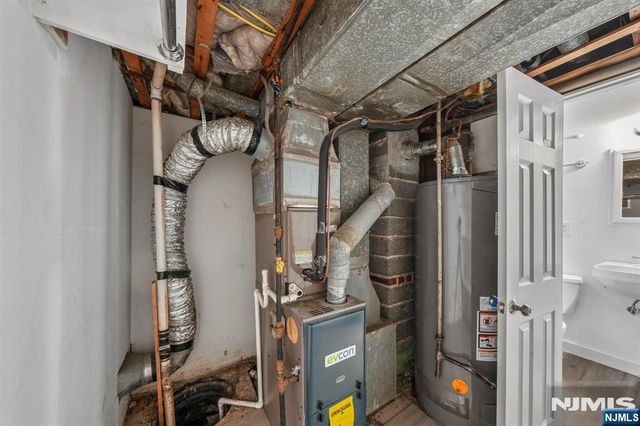 696 1st Street, Secaucus, NJ 07094