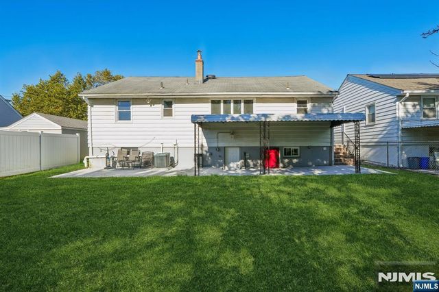 696 1st Street, Secaucus, NJ 07094