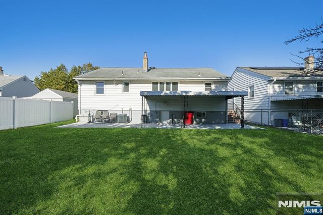 696 1st Street, Secaucus, NJ 07094
