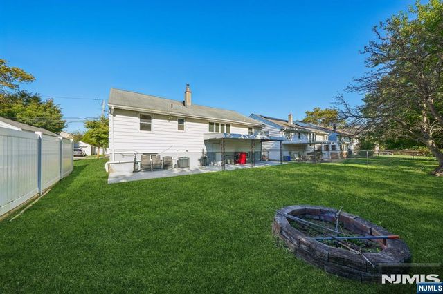 696 1st Street, Secaucus, NJ 07094