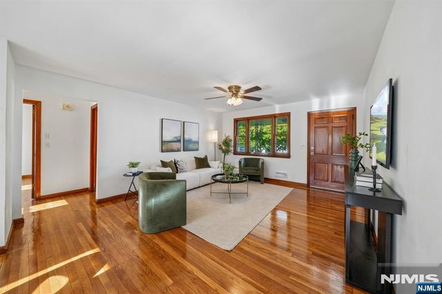696 1st Street, Secaucus, NJ 07094