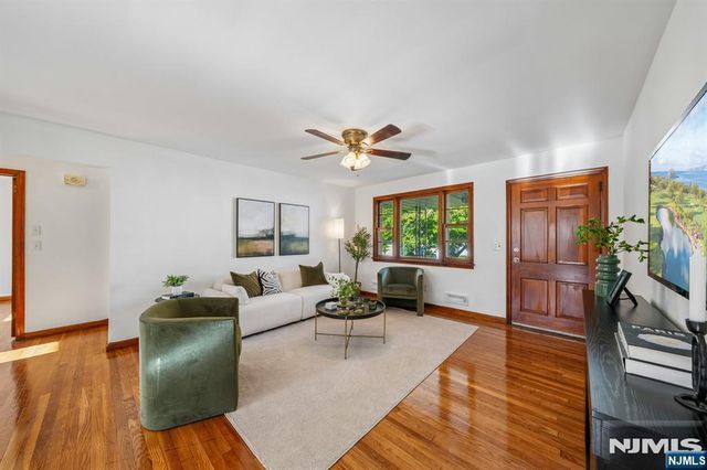 696 1st Street, Secaucus, NJ 07094