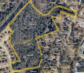 00 CAMDEN AND DEAL Road, Fayetteville, NC 28306