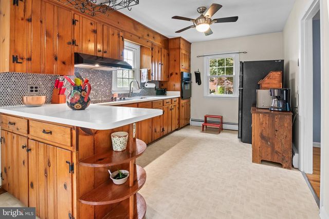 313 OAK ST, Centreville, MD 21617
