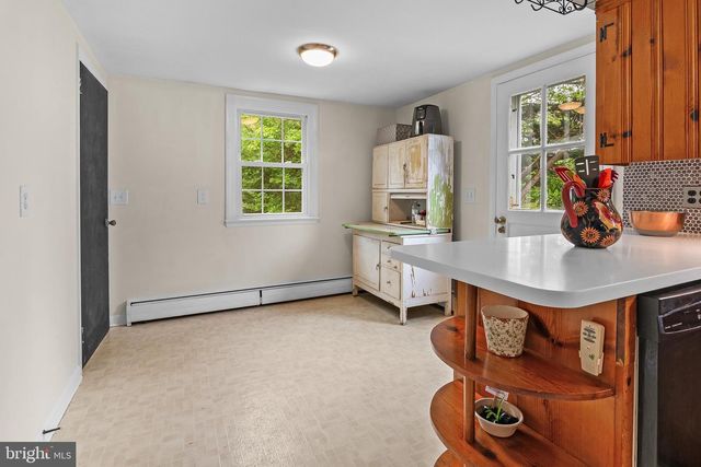 313 OAK ST, Centreville, MD 21617