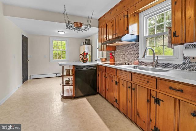 313 OAK ST, Centreville, MD 21617
