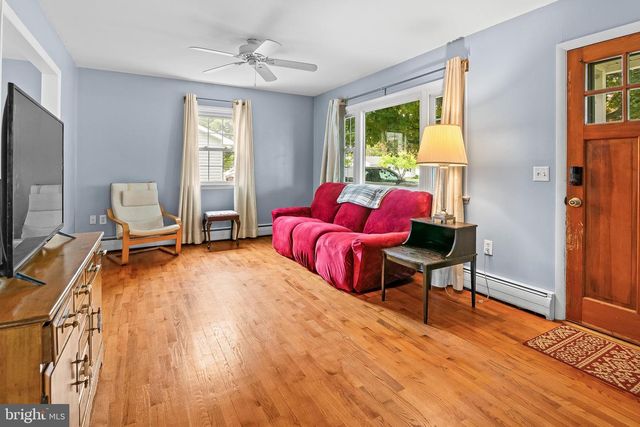 313 OAK ST, Centreville, MD 21617