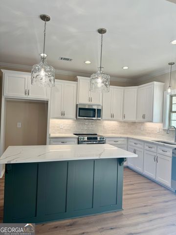 207 Golden Chestnut Bend, Bonaire, GA 31005