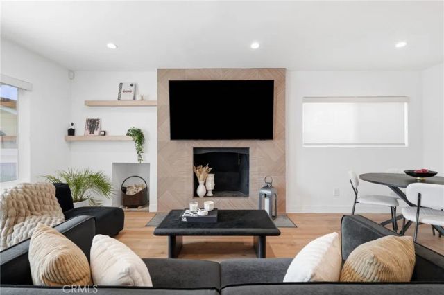 10824 Odell, Sunland, CA 91040
