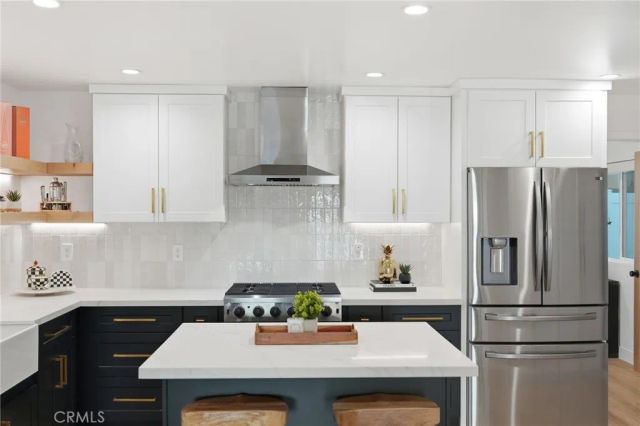 10824 Odell, Sunland, CA 91040