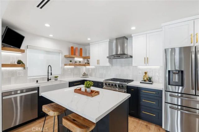 10824 Odell, Sunland, CA 91040
