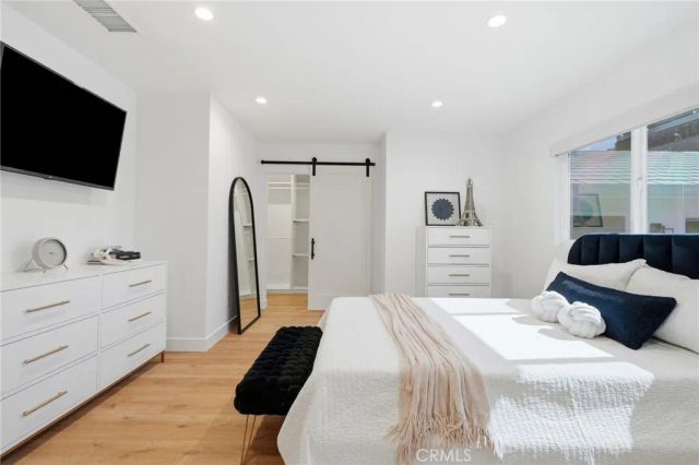 10824 Odell, Sunland, CA 91040