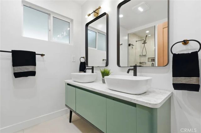 10824 Odell, Sunland, CA 91040