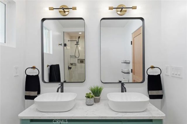 10824 Odell, Sunland, CA 91040