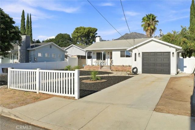 10824 Odell, Sunland, CA 91040