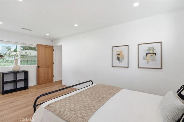 10824 Odell, Sunland, CA 91040