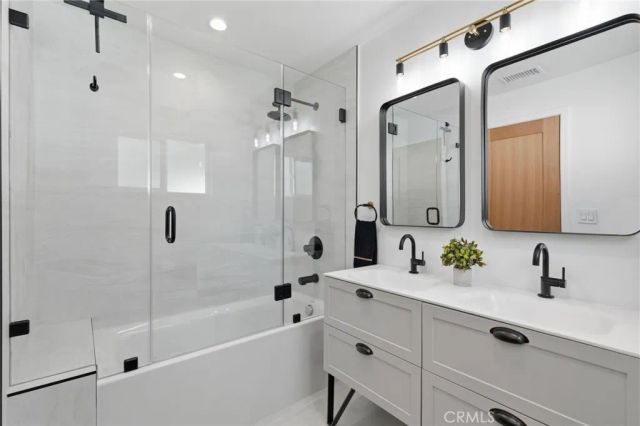 10824 Odell, Sunland, CA 91040