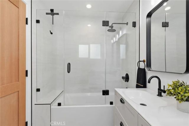 10824 Odell, Sunland, CA 91040