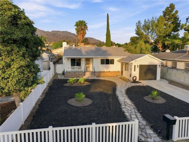 10824 Odell, Sunland, CA 91040