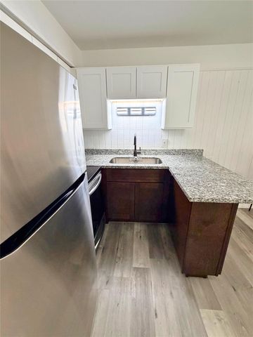 310 E Jack Street, Baytown, TX 77520