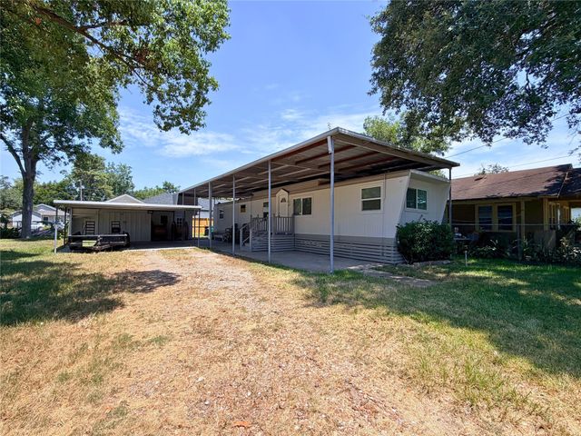 310 E Jack Street, Baytown, TX 77520