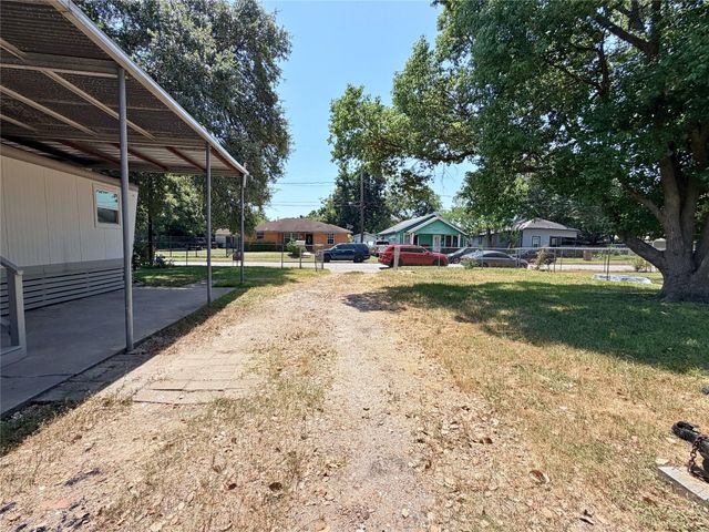 310 E Jack Street, Baytown, TX 77520