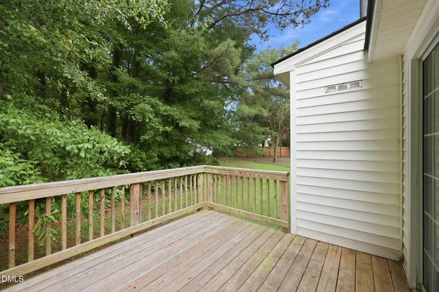 105 Cabrita Court, Holly Springs, NC 27540