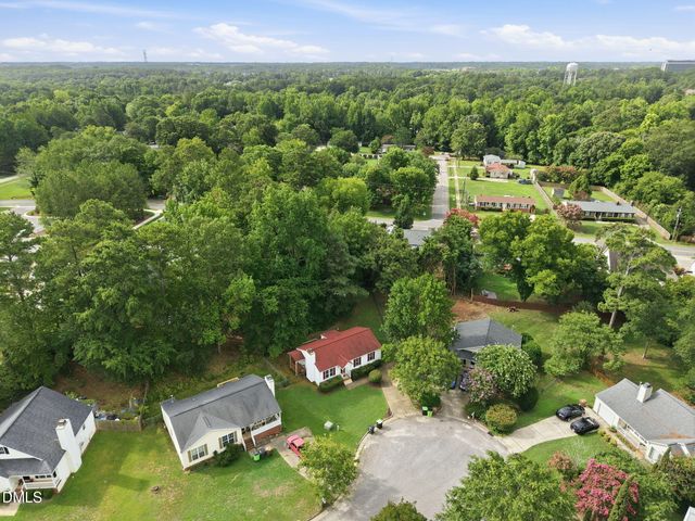 105 Cabrita Court, Holly Springs, NC 27540