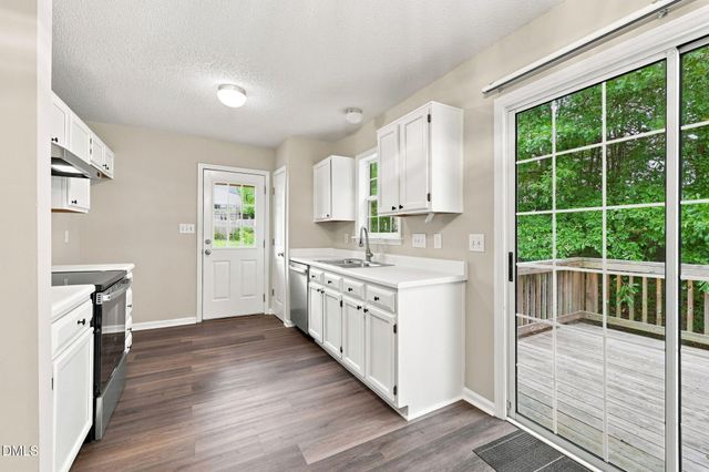 105 Cabrita Court, Holly Springs, NC 27540