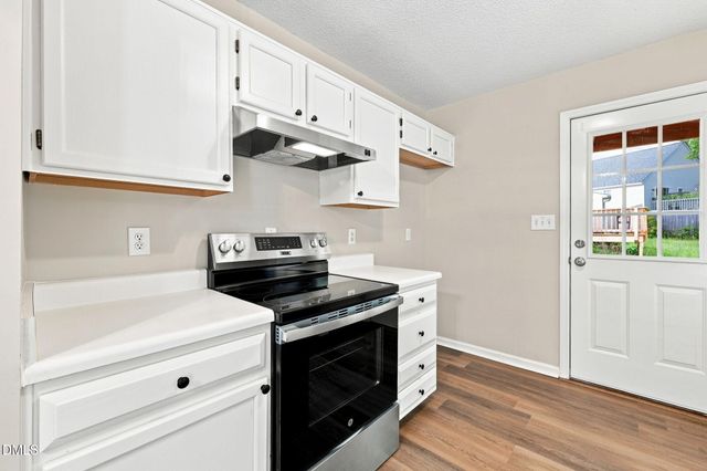 105 Cabrita Court, Holly Springs, NC 27540