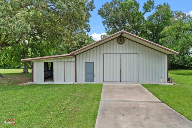 1463 County Road 106, Carthage, TX 75633
