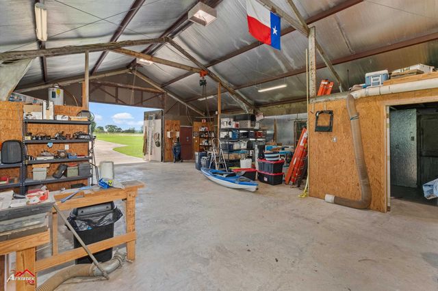 1463 County Road 106, Carthage, TX 75633